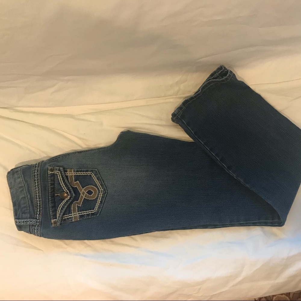 Earl Jean Straight Legged Jeans Size 4